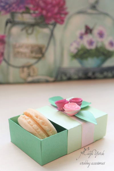 Macaroni in a paper box B-16